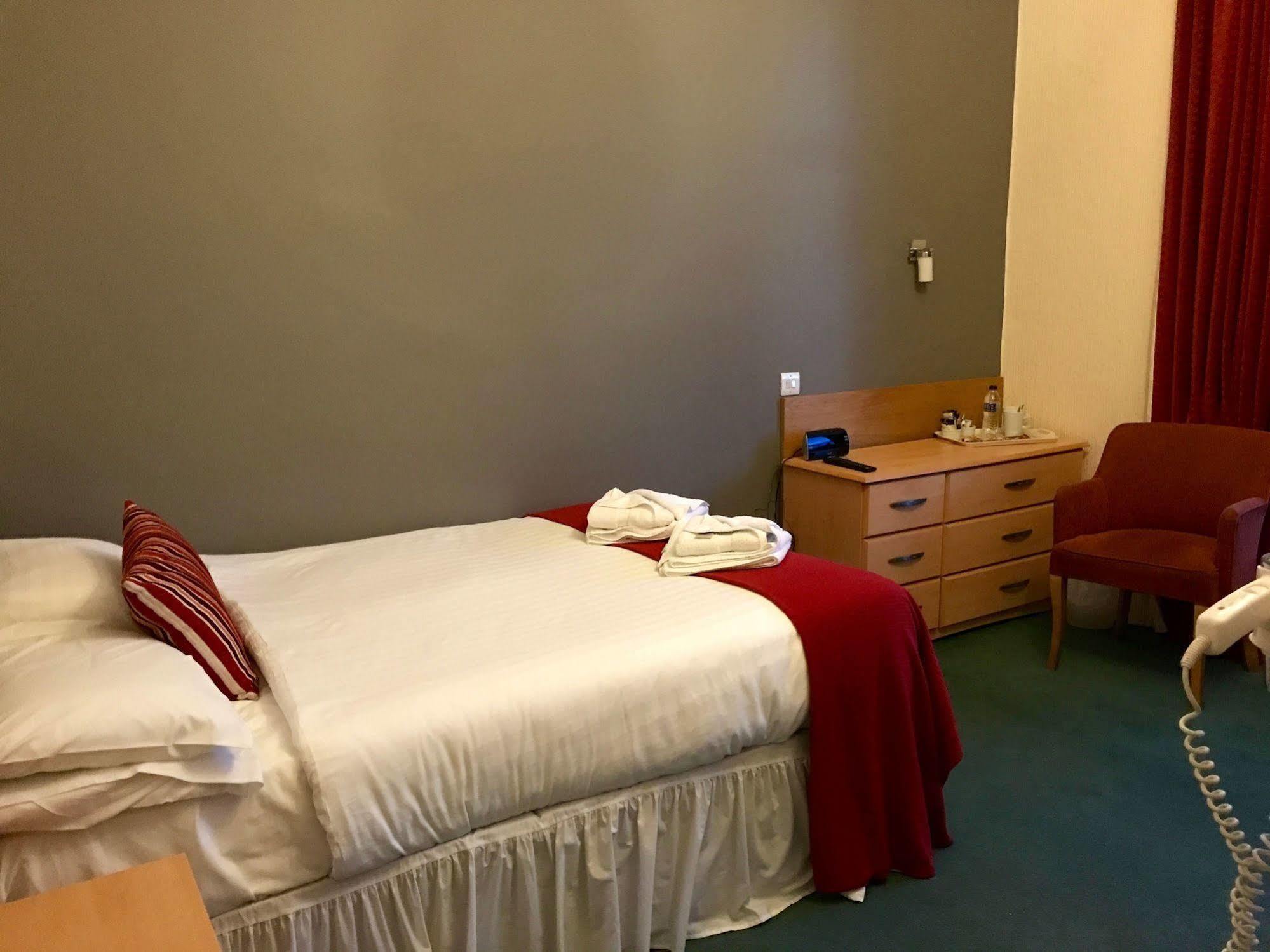 Glenlossie Guest House Dumfries Esterno foto