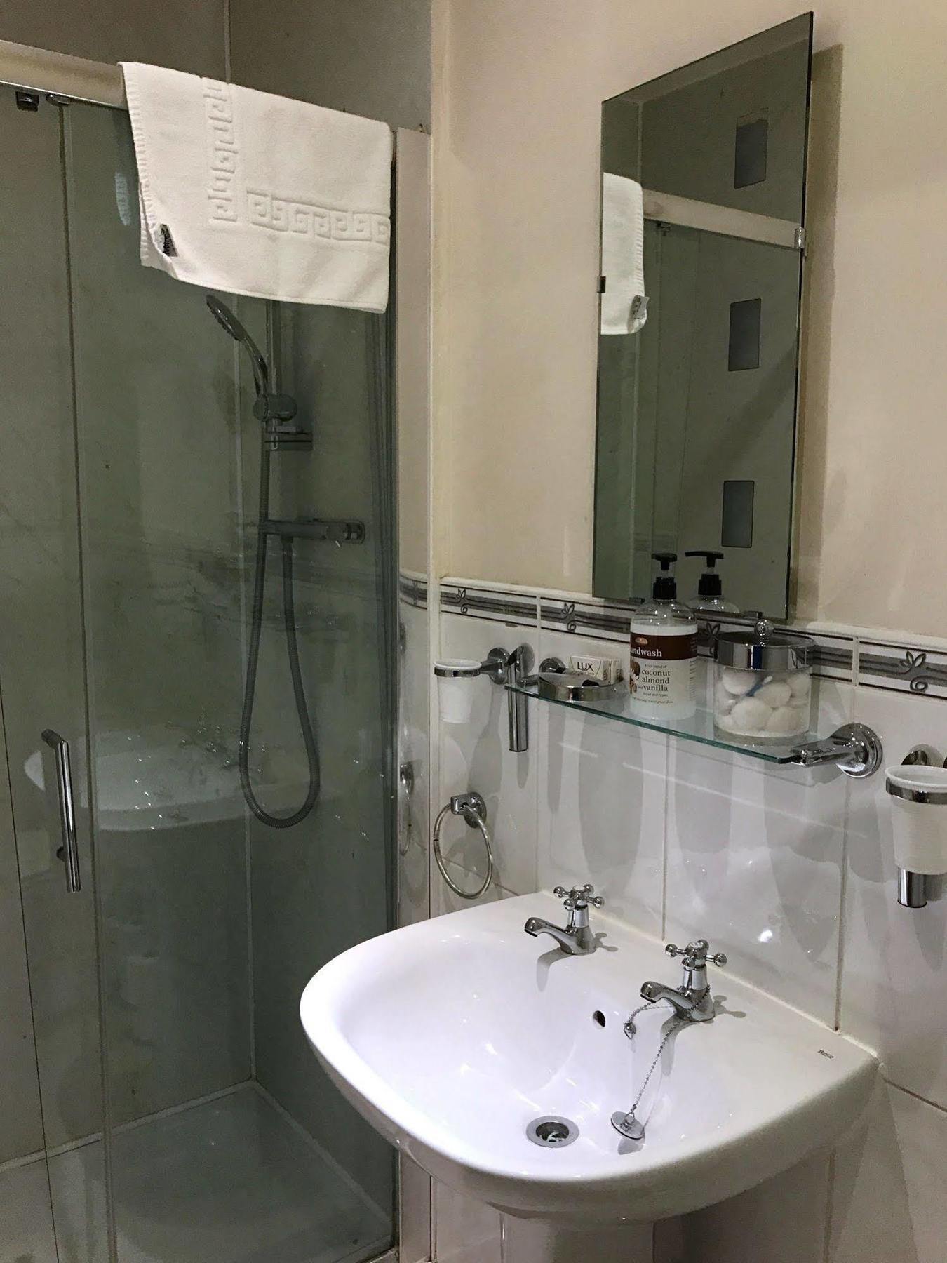 Glenlossie Guest House Dumfries Esterno foto